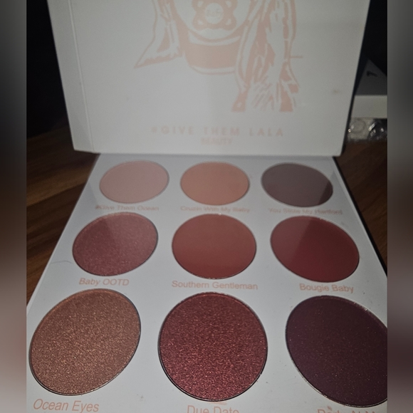 THE BABY PALETTE BNIB Full-size GIVE THEM LALA BEAUTY - Picture 5 of 10